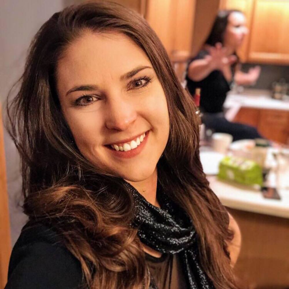 Meet your Posher, Cassandra
